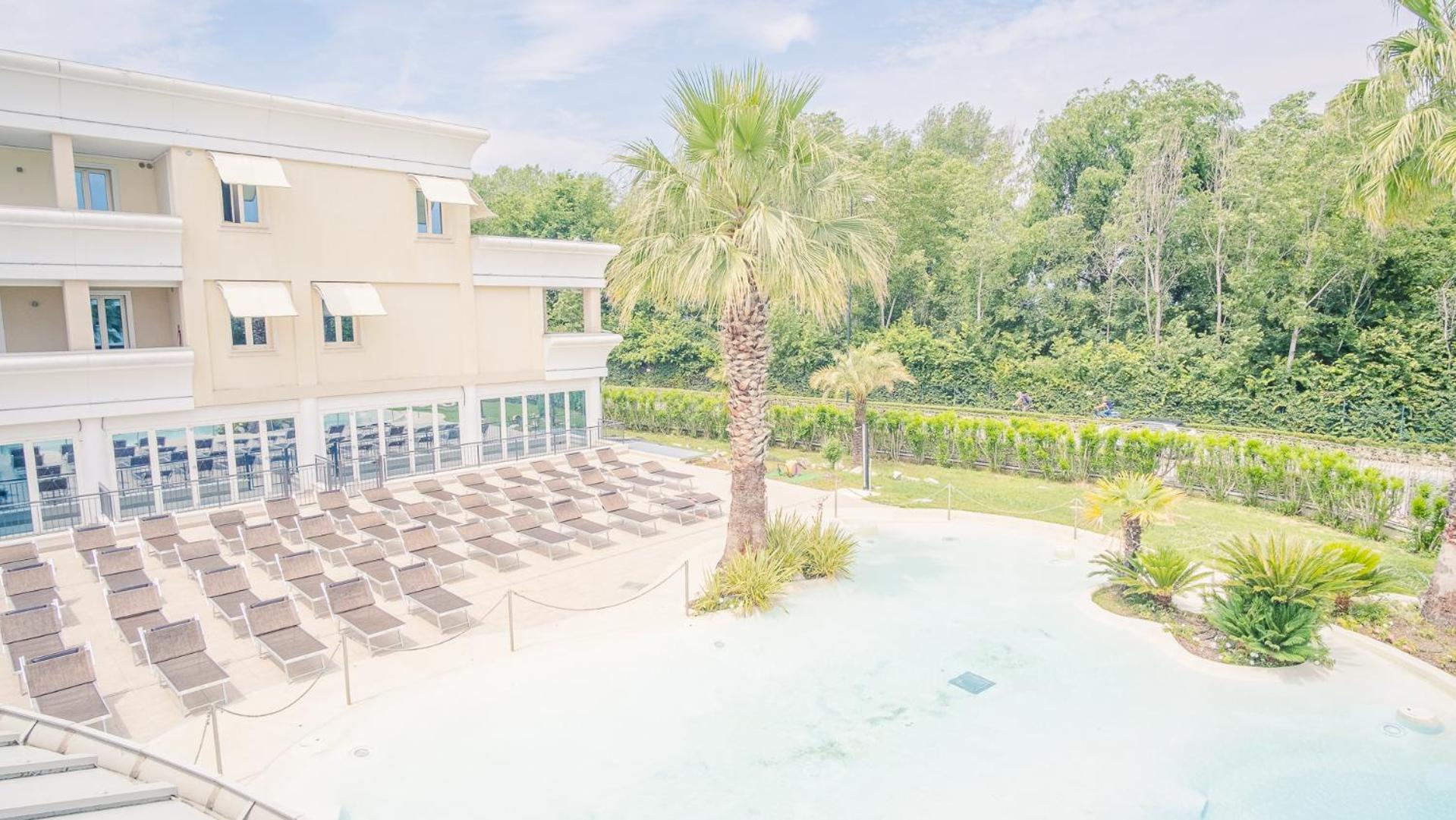Relais Du Lac Loft - Italian Homing Дезенцано-дель-Гарда Экстерьер фото